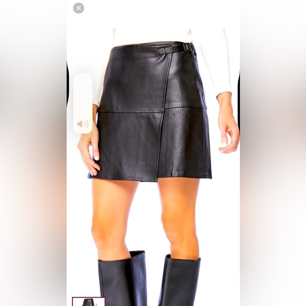 Max Studio Black Faux Leather Mini Skirt Large